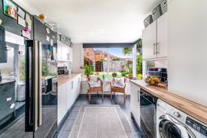 Photo 21- click for photo gallery